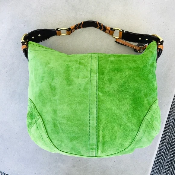 バッグ Coach Signature Suede Shoulder Bag Green Coach Suede Shoulder Bag, Green